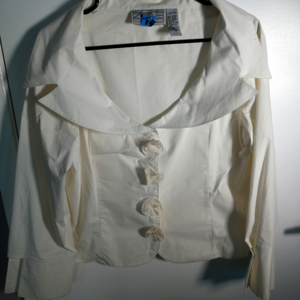 White Ladies Cotton blouse, excellent condition, sizeL.